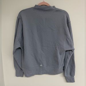 Alo Yoga Crewneck Sweatshirt size S